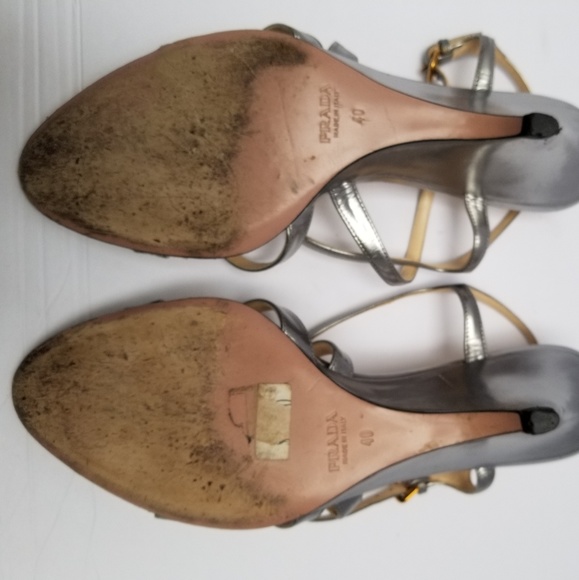 Authentic Prada Silver kitten heel - Picture 4 of 5